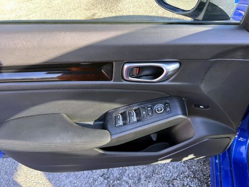 Certified 2022 Honda Civic EX image 14