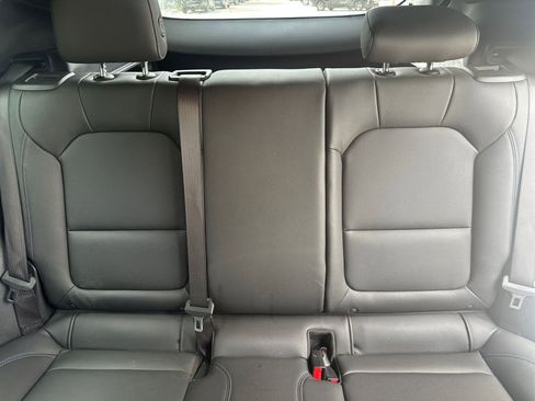 Used 2025 Buick Envista Sport Touring image 32