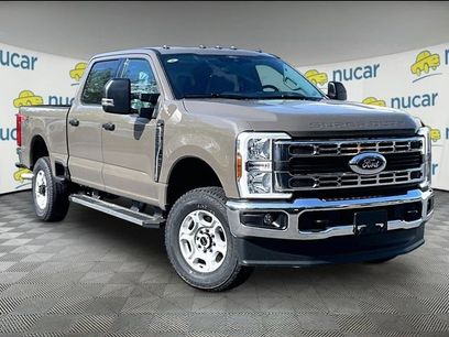 New 2026 Ford F350 XLT w/ FX4 Off-Road Package