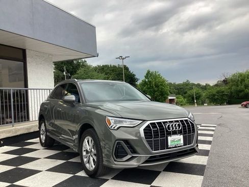 Used 2023 Audi Q3 2.0T Premium image 3