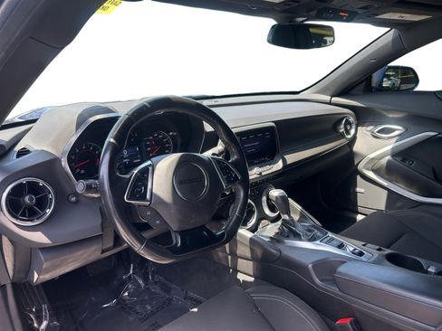 Used 2023 Chevrolet Camaro LT w/ Technology Package RWD image 11