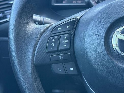 Used 2015 MAZDA MAZDA3 i Sport image 25