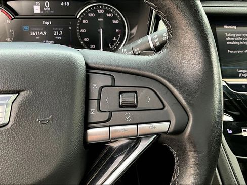 Used 2022 Cadillac XT6 Premium Luxury AWD/4WD image 12