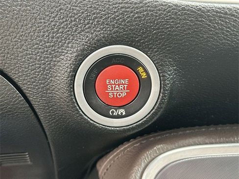 Used 2020 Dodge Challenger SRT Hellcat Redeye image 16