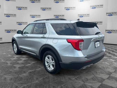 Used 2023 Ford Explorer XLT w/ Equipment Group 202A AWD/4WD image 3