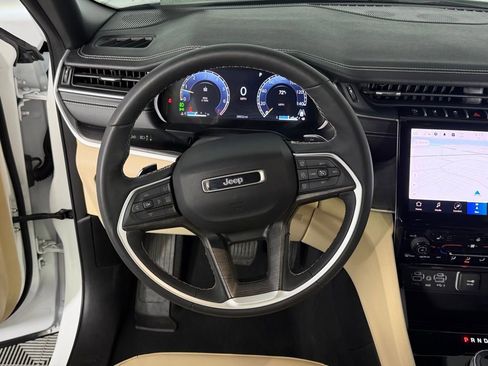 Used 2024 Jeep Grand Cherokee L Limited w/ Trailer Tow Package image 15