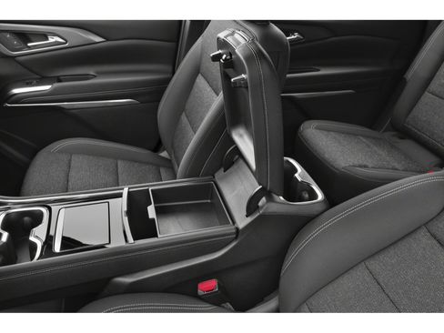 New 2026 Chevrolet Traverse LT w/ Driver Confidence Package FWD image 9