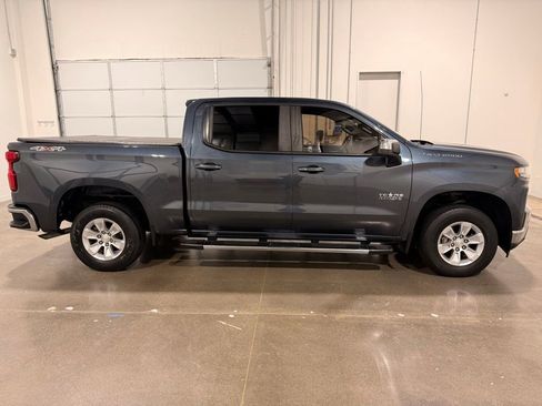 Used 2020 Chevrolet Silverado 1500 LT w/ Texas Edition image 4