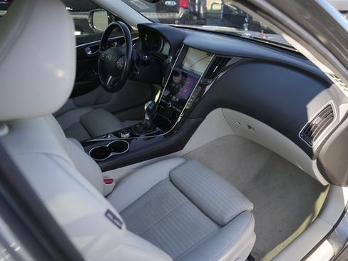 Used 2014 INFINITI Q50 Sport w/ Deluxe Touring Package image 18