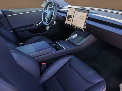 Used 2025 Tesla Model 3 Long Range image 28