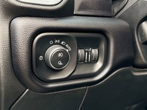 Used 2020 RAM 2500 Laramie image 34