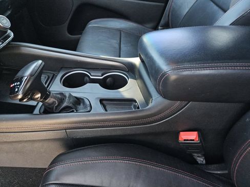 Used 2022 Dodge Durango R/T w/ Blacktop Package RWD image 34