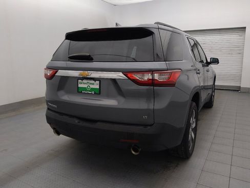 Used 2021 Chevrolet Traverse LT w/ LT Premium Package image 7