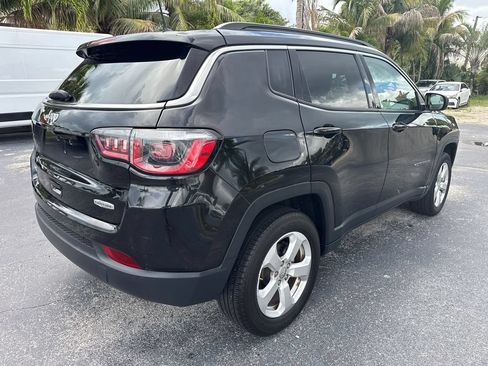 Used 2020 Jeep Compass Latitude AWD/4WD image 5