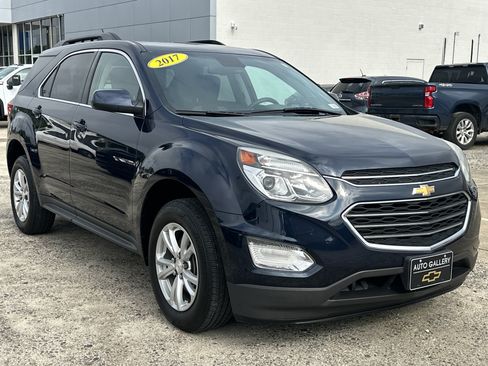 Certified 2017 Chevrolet Equinox LT FWD image 3