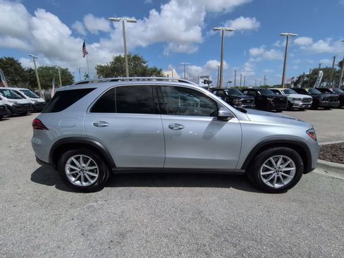 Used 2025 Mercedes-Benz GLE 350 4MATIC image 4