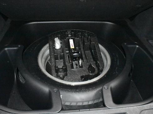 Used 2020 Jeep Grand Cherokee Limited image 39