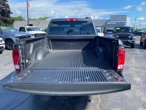 Used 2019 RAM 1500 Express AWD/4WD image 21