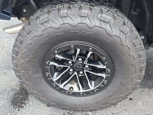 Used 2025 Jeep Wrangler Unlimited Sport AWD/4WD image 10