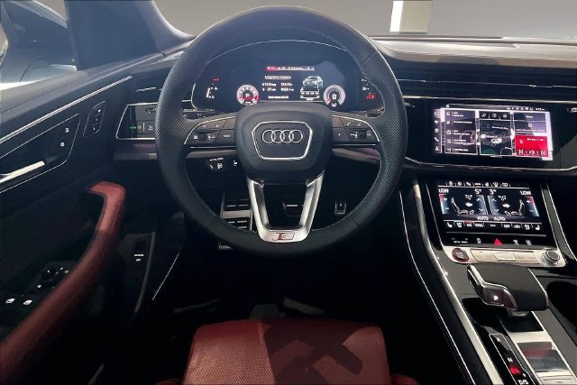 Used 2026 Audi SQ8 Prestige AWD/4WD image 8