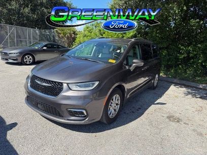 Used 2021 Chrysler Pacifica Touring-L