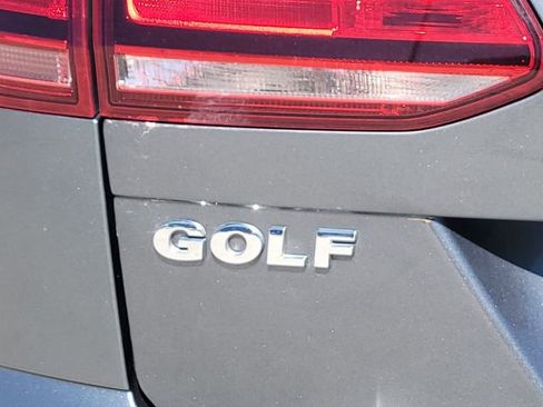 Used 2016 Volkswagen Golf S FWD image 11