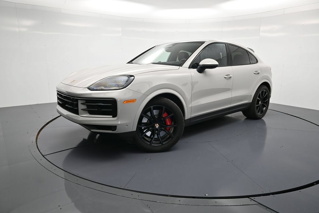 Used 2026 Porsche Cayenne S AWD/4WD image 1