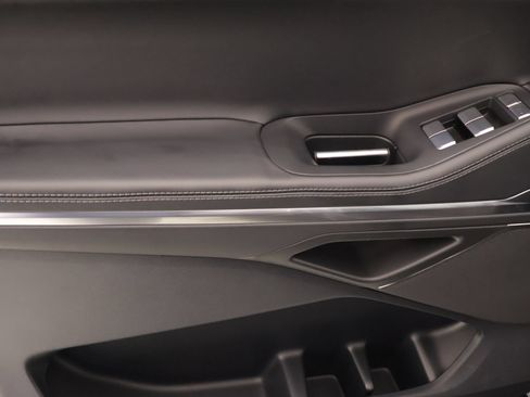 New 2026 Lincoln Navigator Premiere AWD/4WD image 16