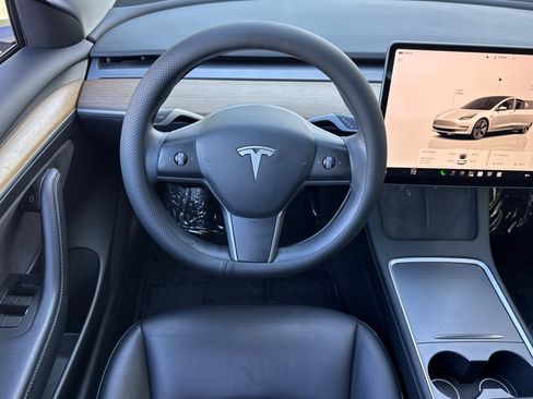 Used 2023 Tesla Model 3 Standard Range RWD image 29