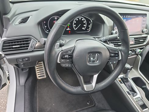 Used 2022 Honda Accord Sport image 16