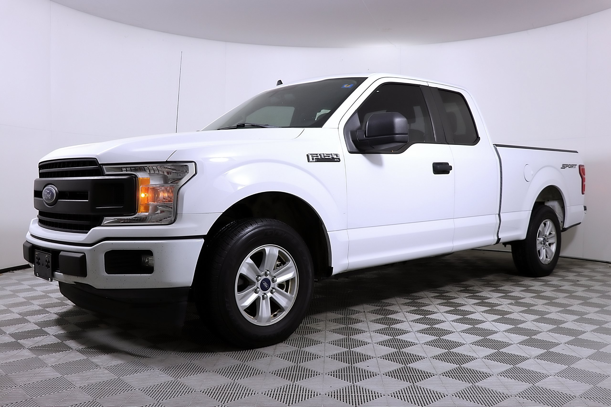 Used 2020 Ford F150 XL w/ Equipment Group 101A Mid RWD image 2