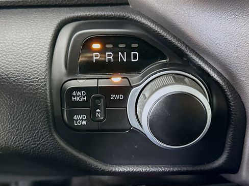 Used 2024 RAM 2500 Big Horn w/ Bed Utility Group image 17