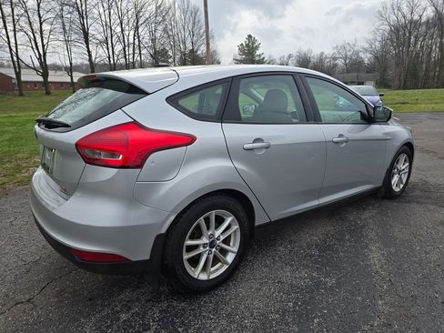 Used 2015 Ford Focus SE w/ SE Cold Weather Package image 7