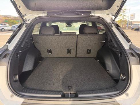 New 2026 Chevrolet Equinox EV LT image 19