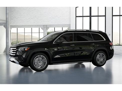 Certified 2026 Mercedes-Benz GLS 450 4MATIC image 37