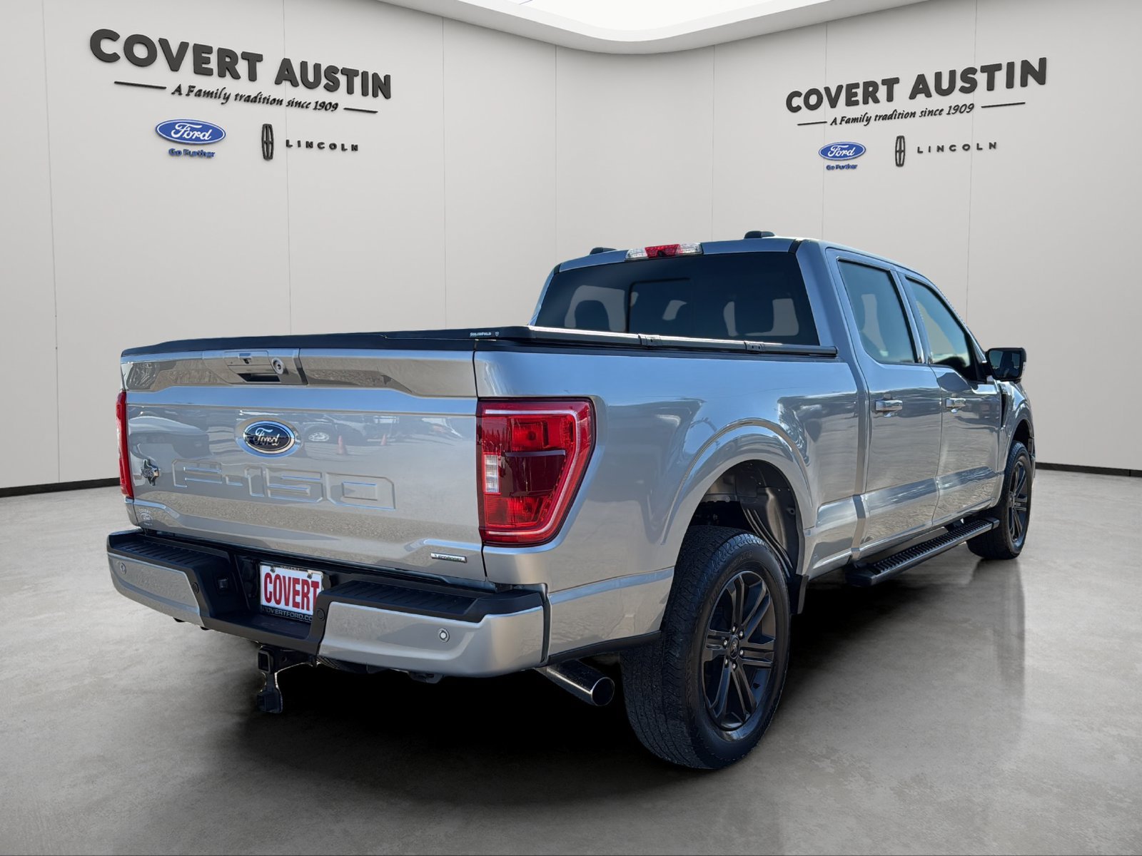 Used 2022 Ford F150 XLT w/ Equipment Group 302A High AWD/4WD image 2