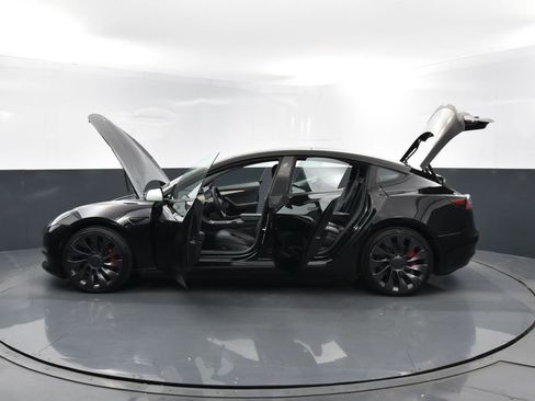 Used 2021 Tesla Model 3 Performance image 33