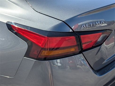 Certified 2025 Nissan Altima 2.5 S image 13