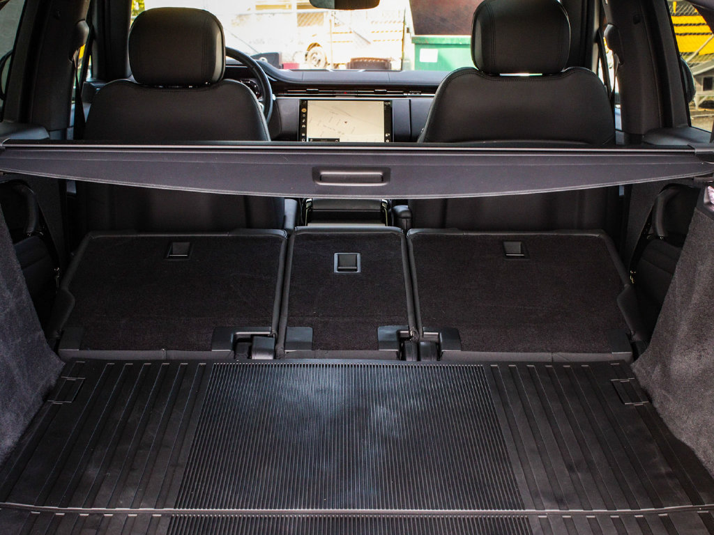 Used 2023 Land Rover Range Rover Sport SE AWD/4WD image 47