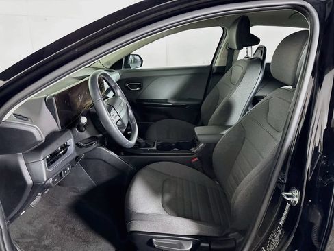 Used 2025 Kia K4 EX FWD image 11