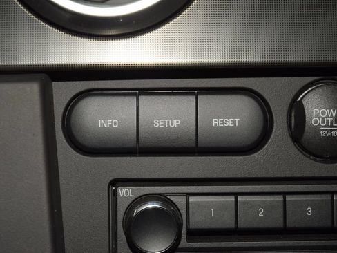 Used 2009 Ford Mustang Shelby GT500 RWD image 34