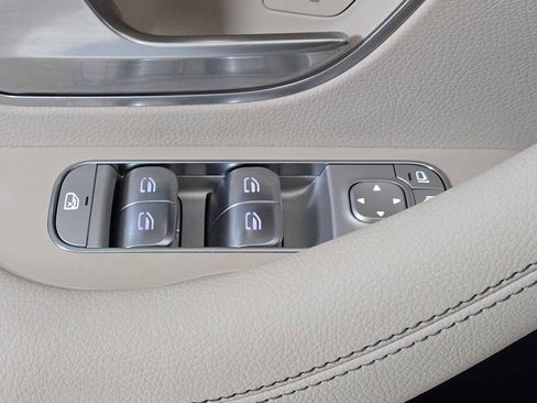 Certified 2026 Mercedes-Benz GLE 450 4MATIC image 24