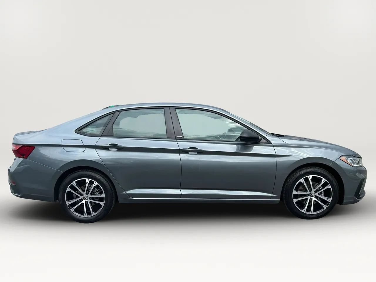 Used 2025 Volkswagen Jetta Sport FWD image 8