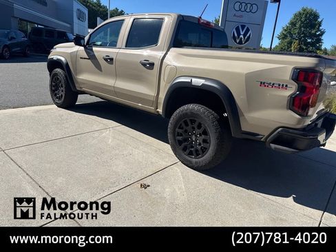 Used 2023 Chevrolet Colorado Trail Boss w/ Technology Package AWD/4WD image 11