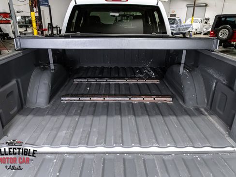 Used 2005 GMC Sierra 2500 SLT w/ Heavy-Duty Power Package AWD/4WD image 80