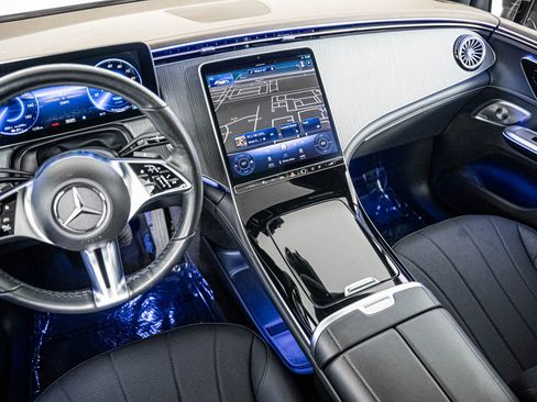 Certified 2023 Mercedes-Benz EQE 350+ SUV image 13