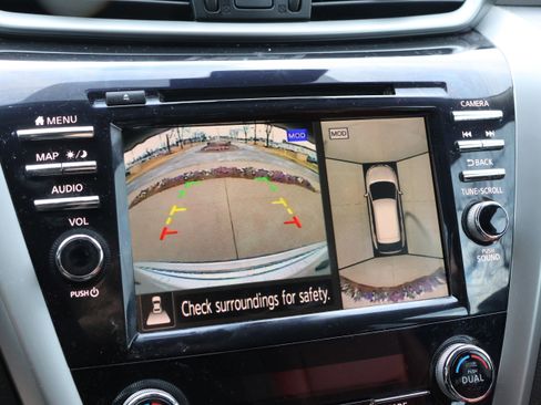 Used 2020 Nissan Murano Platinum w/ Cargo Package image 25