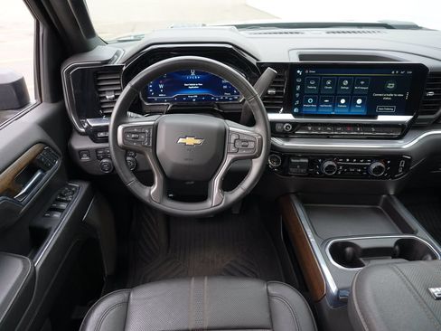 Certified 2024 Chevrolet Silverado 3500 High Country w/ High Country Premium Package AWD/4WD image 21