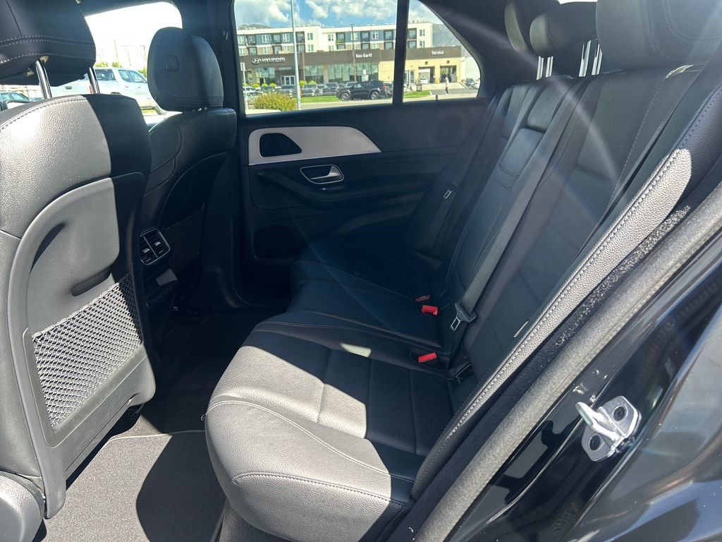 Used 2024 Mercedes-Benz GLE 350 4MATIC image 29