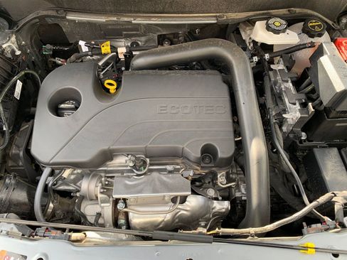 Used 2025 Chevrolet Equinox LT image 31